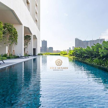 קואלה לומפור Una Residences, Sunway Velocity By Five Senses מראה חיצוני תמונה