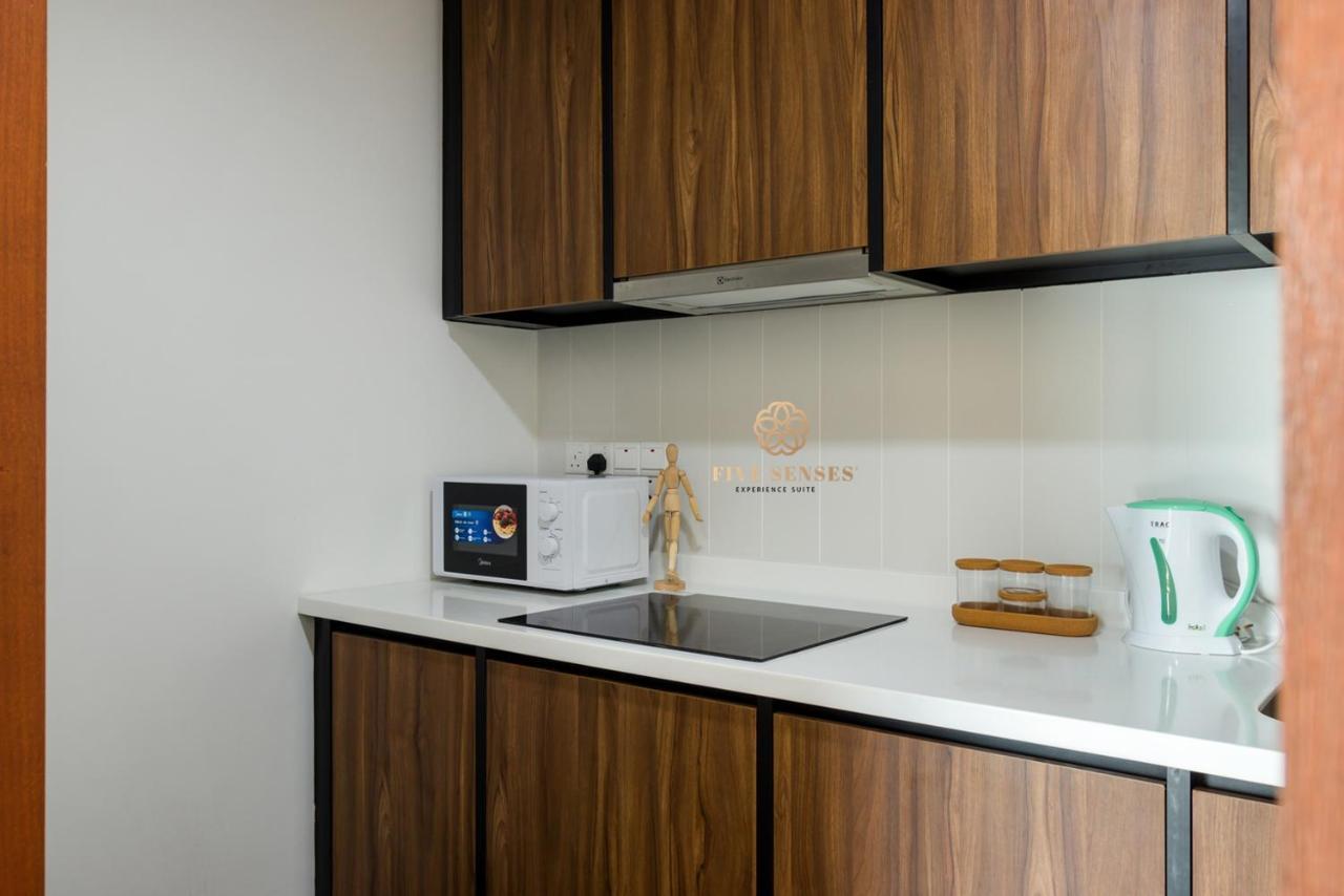 קואלה לומפור Una Residences, Sunway Velocity By Five Senses מראה חיצוני תמונה