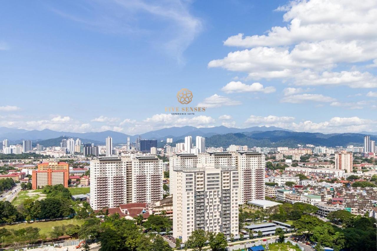 קואלה לומפור Una Residences, Sunway Velocity By Five Senses מראה חיצוני תמונה