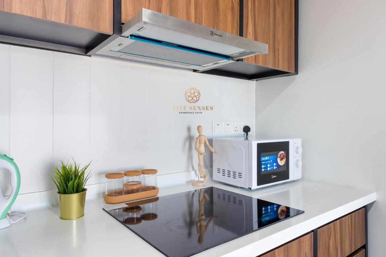 קואלה לומפור Una Residences, Sunway Velocity By Five Senses מראה חיצוני תמונה