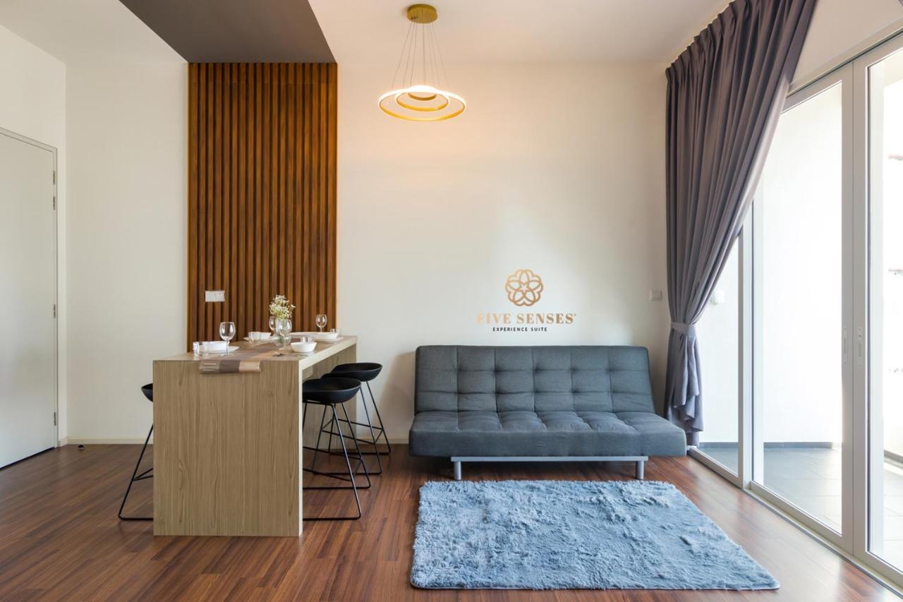 קואלה לומפור Una Residences, Sunway Velocity By Five Senses מראה חיצוני תמונה